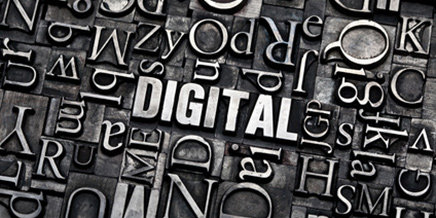 Das Wort "Digitalisierung" inmitten eines Buchstabensalates