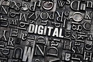 Das Wort "Digitalisierung" inmitten eines Buchstabensalates