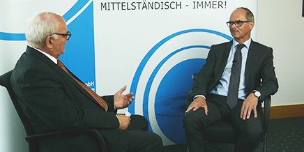 Der Vorstandssprecher des BvdFB Klaus Weiler im Gespräch mit Manfred Lamers von der Buergschaftsbank NRW